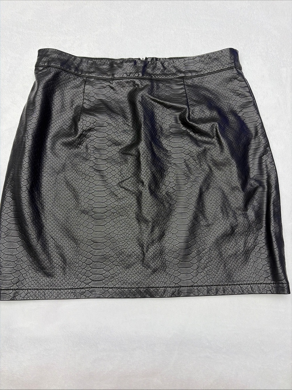 Shinestar Black Faux Leather Snakeskin Mini Skirt